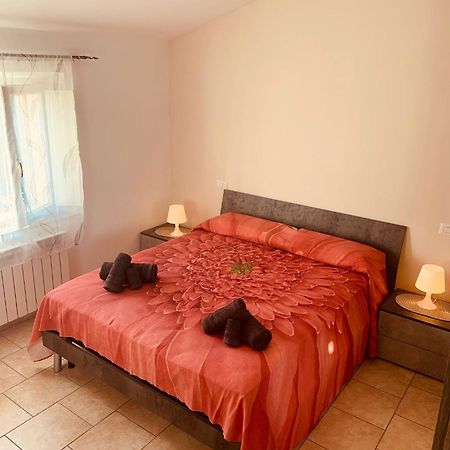 Casa Amelie Apartment Пескиера дел Гарда Екстериор снимка