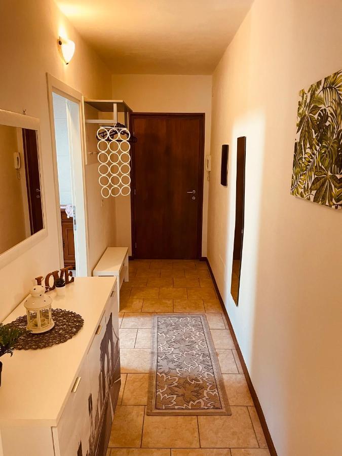 Casa Amelie Apartment Пескиера дел Гарда Екстериор снимка