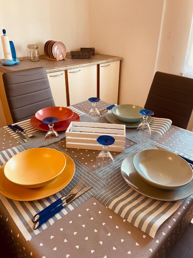 Casa Amelie Apartment Пескиера дел Гарда Екстериор снимка