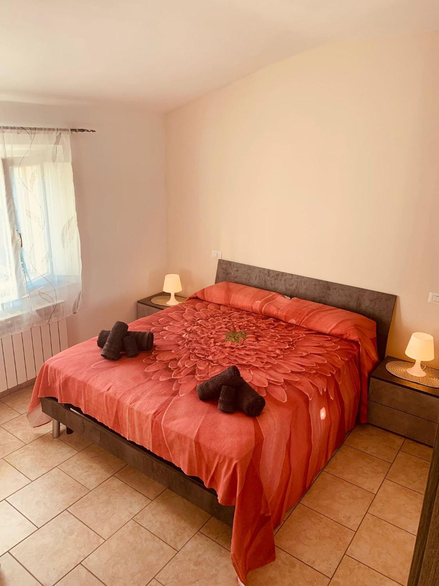 Casa Amelie Apartment Пескиера дел Гарда Екстериор снимка